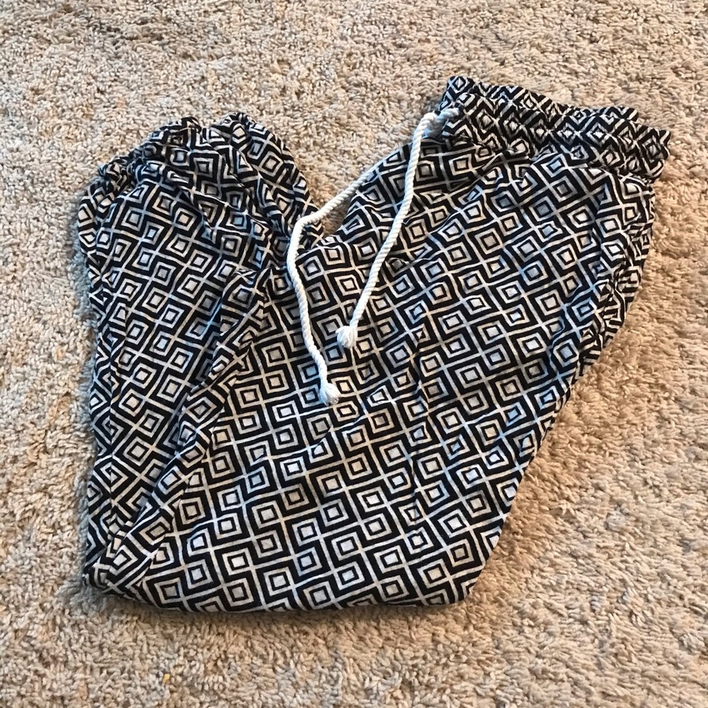 Roxy lightweight tribal joggers